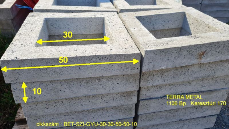 eloregyartott fedlapkiemelo magasito betonbol negyzetes 30 30 50 50 10