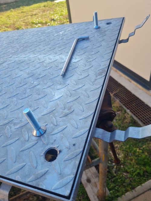 600 634 500 500 vizzaro aknafedlap horganyzott